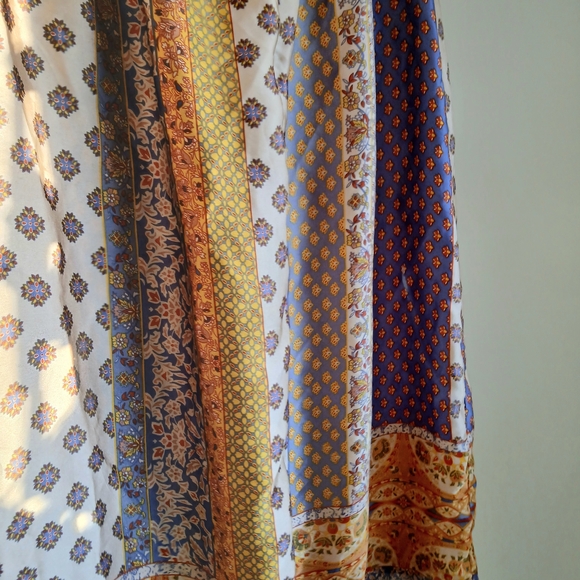 🌙✨Dress Forum - Los Angeles - Silky - Bohemian Print - Midi Skirt - Size Medium - Picture 5 of 8